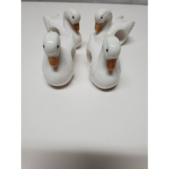 Vintage Goose or Duck Ceramic NAPKIN RINGS Set of 4 White Farm Country - Picture 2 of 9